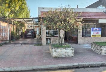 Casa en  Isidro Casanova, La Matanza