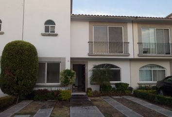 Casa en condominio en  Avenida Arboledas, Las Arboledas, Celaya, Guanajuato, 38060, Mex