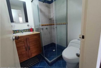 Apartamento en  Loma De Los Bernal, Medellín