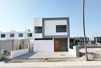 Casa en  Cañadas Del Lago, Corregidora, Querétaro