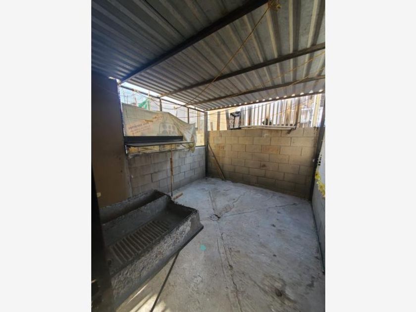 venta Casa en El Refugio, Tijuana, Tijuana (MX22NL4962) icasas.mx