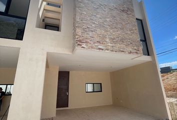 Casa en  Calle 18 101-101, Cholul, Mérida, Yucatán, 97305, Mex