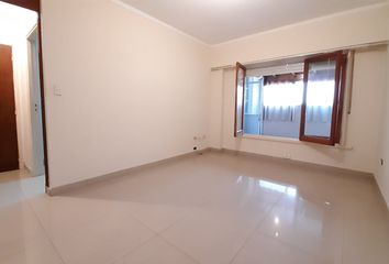 Departamento en  Arenales 3047, B7602coe Mar Del Plata, Provincia De Buenos Aires, Argentina