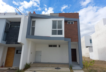 Casa en condominio en  9na Calle Sur 647, Jardines De Nuevo México, Zapopan, Jalisco, 45138, Mex