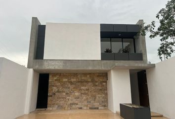 Casa en condominio en  Pueblo Cholul, Mérida, Yucatán