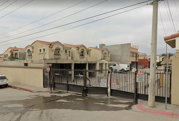 Casa en condominio en  Privada Belfort, Fraccionamiento Urbiquinta Marsella, Tijuana, Baja California, 22214, Mex