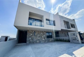 Casa en  Boulevard Universitario, Fraccionamiento Alta Rica, Querétaro, 76230, Mex