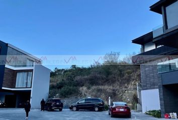 Lote de Terreno en  Calle Flor De Crisantemo, Los Cristales, Monterrey, Nuevo León, 64996, Mex