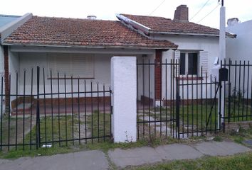 Casa en  Luis María Drago 2092-2099, Bahía Blanca, B8000, Buenos Aires, Arg