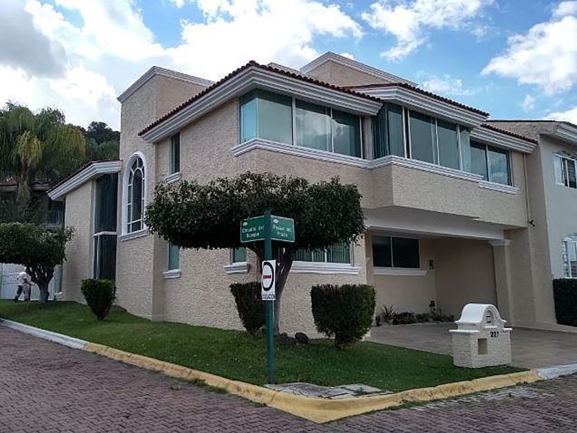 renta Casa en condominio en Bugambilias, Zapopan, Zapopan, Jalisco  (EB-CE2491r)