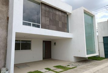 Casa en fraccionamiento en  Avenida Francisco I. Madero, Barrio San Miguel, San Mateo Atenco, México, 52104, Mex