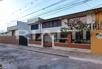 Casa en  Carcelén, Quito