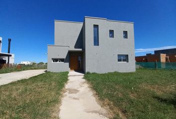 Casa en  El Cantón, Partido De Escobar