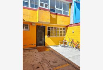 Casa en  Isidro Fabela 1a Sección, Toluca