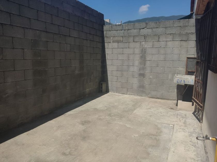 venta Casa en Santa Mónica, Juárez, Nuevo León (EB-MH6454s)