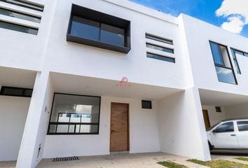 Casa en  Calle Javier Mina, Santa Ana Tepetitlán, Zapopan, Jalisco, 45230, Mex