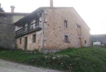 Casa en  Aes, Cantabria