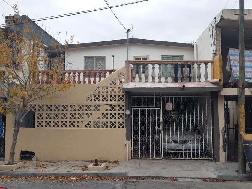venta Casa en Álvaro Obregón, Monterrey, Monterrey (40-CV-6328)