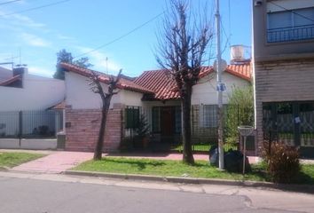 Casa en  Castelar, Partido De Morón