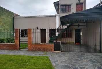 Casa en  Tolosa, Partido De La Plata