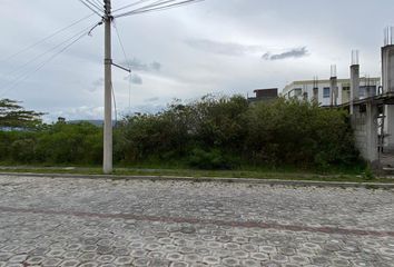 Terreno Comercial en  Carcelén, Quito