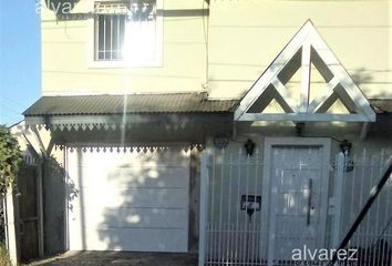 Casa en  Benito Villanueva 2801-2899, Castelar, Morón, B1712, Buenos Aires, Arg