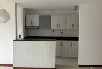Apartamento en Calle 24, Colombia, Comuna 14 - El Poblado, Perímetro Urbano Medellín, Medellín, Valle De Aburrá, Antioquia, Rap Del Agua Y La Montaña, 050020, Colombia