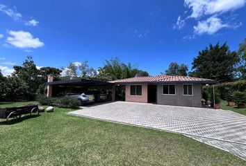 Casa en  La Ceja, Antioquia
