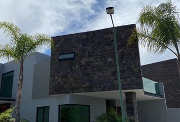 Casa en  San Juan De Ocotán, Zapopan, Jalisco