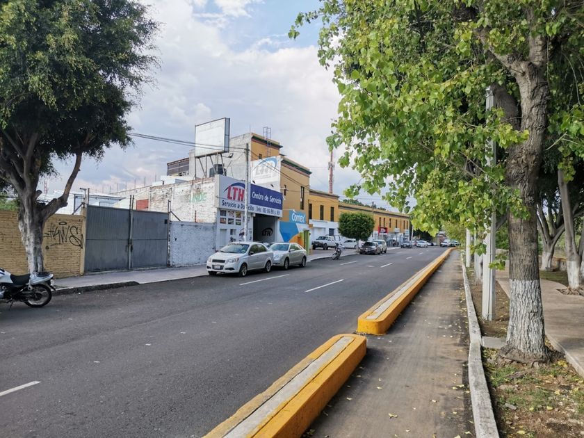 venta Lote de Terreno en Querétaro, Santiago de Querétaro, Municipio de  Querétaro (414821--379)