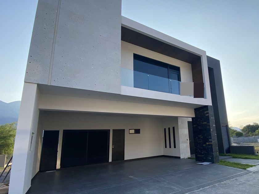 venta Casa en El Uro, Monterrey (EB-KV0369s)