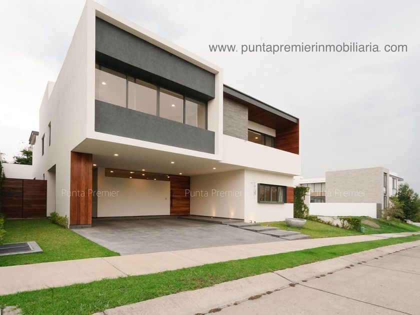 venta Casa en Puerta de Hierro, Zapopan, Zapopan, Jalisco 