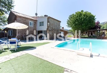 Chalet en  A Estrada, Pontevedra Provincia