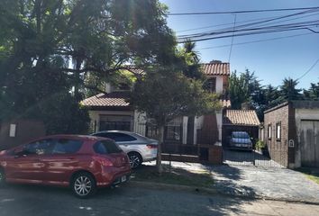 Casa en  Morón, Partido De Morón