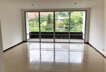 Apartamento en  Poblado, Medellín