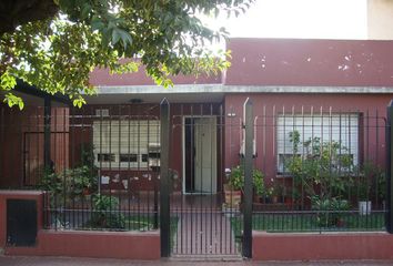 Casa en  Burzaco, Partido De Almirante Brown