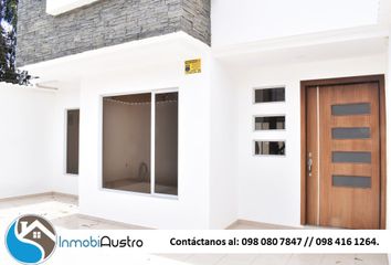 Casa en  4x8m+rj Cuenca, Ecuador