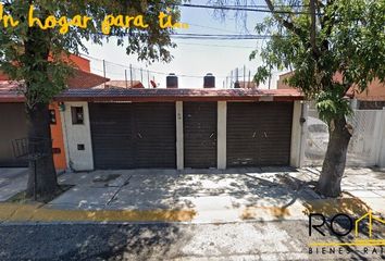 Casa en  Avenida De La Gran Vía 116, Residencial El Dorado, Tlalnepantla De Baz, México, 54020, Mex