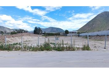 Terreno Comercial en  Mitad Del Mundo, Norte De Quito