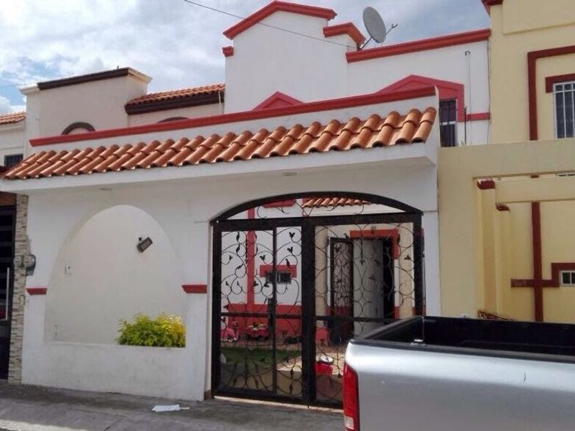 venta Casa en Los Arcos, Irapuato, Guanajuato (EB-BI7562s)