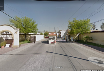 Casa en fraccionamiento en  Privada Laguna Canarios 700-710, Fracc Jardines Del Country, Salamanca, Guanajuato, 36764, Mex