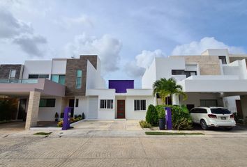 Casa en condominio en  Avenida Huayacán, Ejido Alfredo V Bonfil, Benito Juárez, Quintana Roo, 77560, Mex