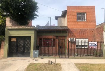 Casa en  Villa Luzuriaga, La Matanza