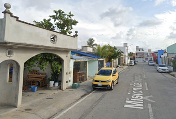 Casa en  Calle Misión De Santa Fe, Fraccionamiento Misión Del Carmen, Solidaridad, Quintana Roo, 77714, Mex