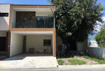 Casa en  Calle Antiguo Camino Real, Carretera Nacional, El Uro, Monterrey, Nuevo León, 64986, Mex