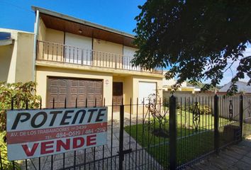 Casa en  Bosque Peralta Ramos, Mar Del Plata