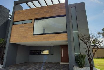 Casa en fraccionamiento en  Boulevard América, Fracc Lomas De Angelópolis Ii, San Andrés Cholula, Puebla, 72830, Mex