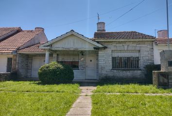 Casa en  Blas Parera 1307, B7600 Mar Del Plata, Provincia De Buenos Aires, Argentina