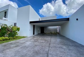 Casa en  Pueblo Cholul, Mérida, Yucatán