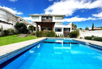 Casa en  Cumbayá, Quito